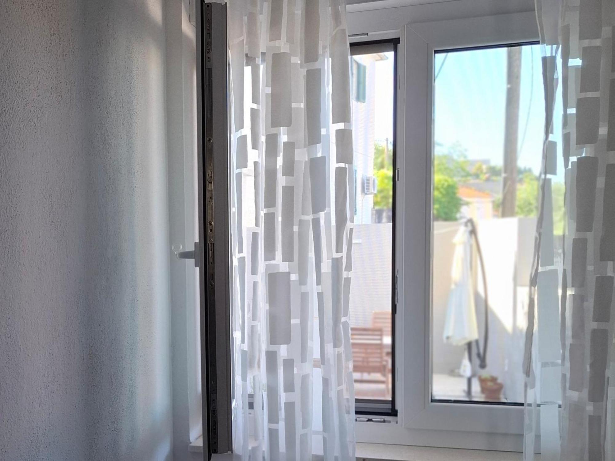 Viola & Free Parking Apartmán Šibenik