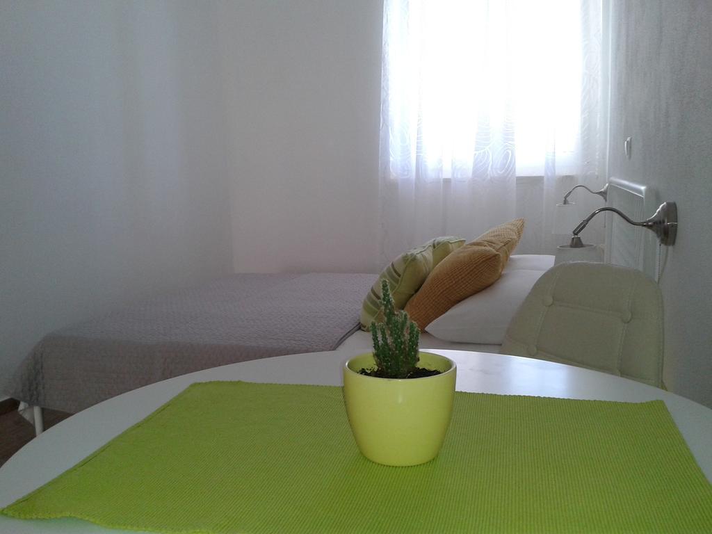 Viola & Free Parking Apartmán